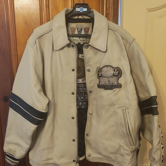 Avirex Cream and Black Bomber Jacket - Picture 6 of 8